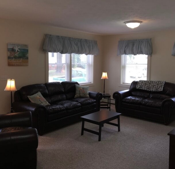 Building Photo - 101 Union Ave