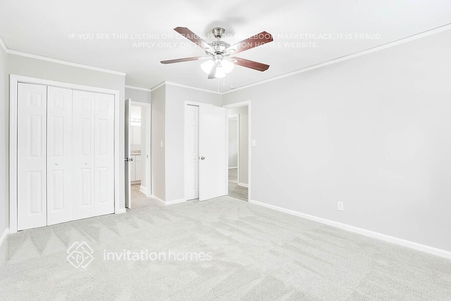 Building Photo - 2550 Greenwood Cir