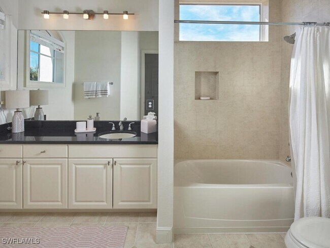 Building Photo - 4419 Crayton Rd