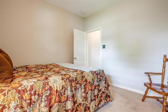 Building Photo - 13704 Southern Oaks Dr