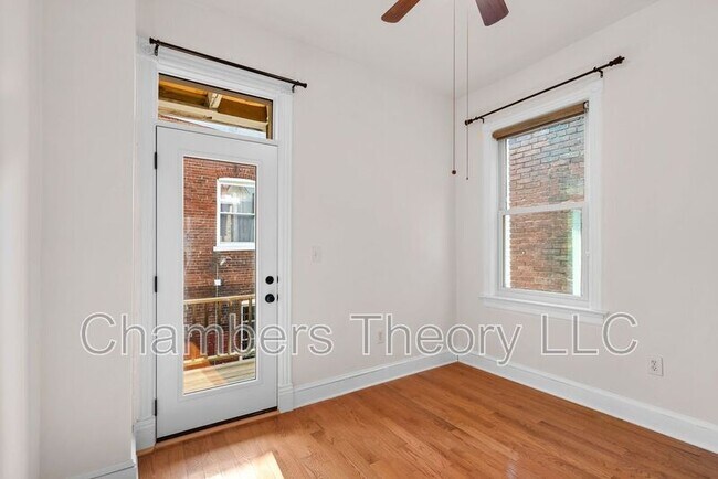 Building Photo - 1745 1st St NW