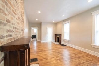Building Photo - 380 Stoddart Ave
