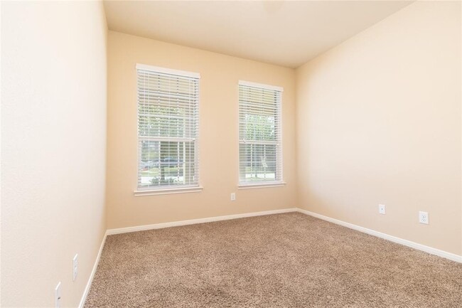 Building Photo - 21527 Cotton Valley Ln