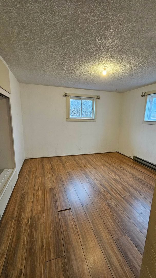 Building Photo - Farm House in Arlee