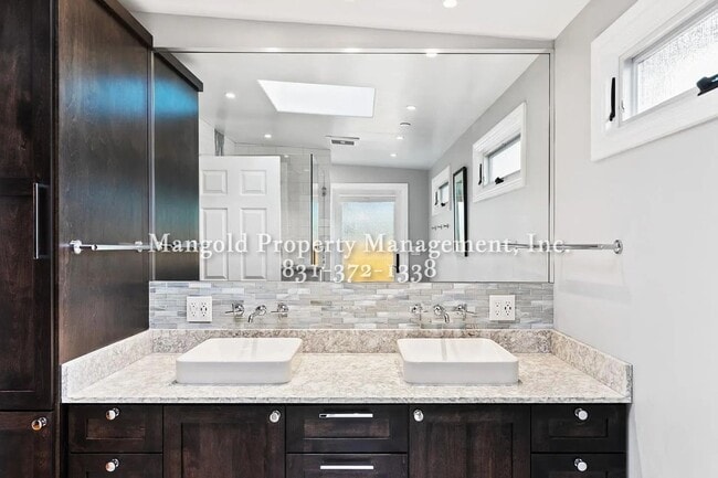 Building Photo - Stylish 2-Bed, 2-Bath Corner Lot Home with...