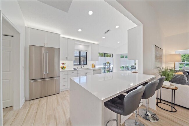 Building Photo - 1684 Pintail Way