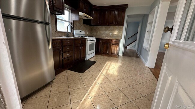 Building Photo - 273 N Washington St