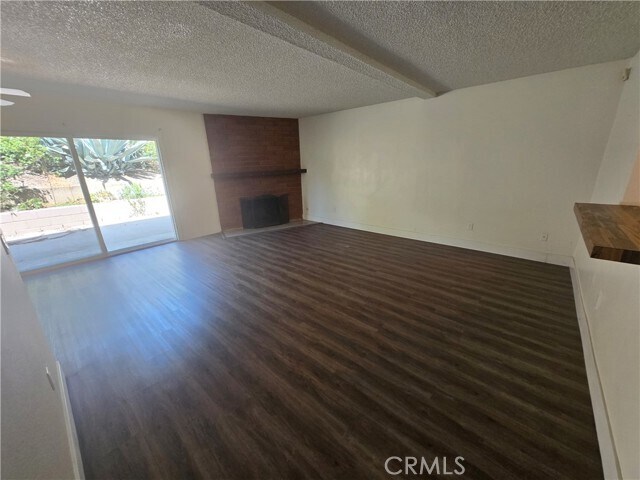 Building Photo - 1845 Mulberry Way