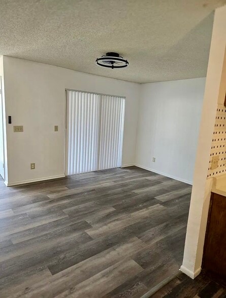 Building Photo - 1600 Big Tree Rd