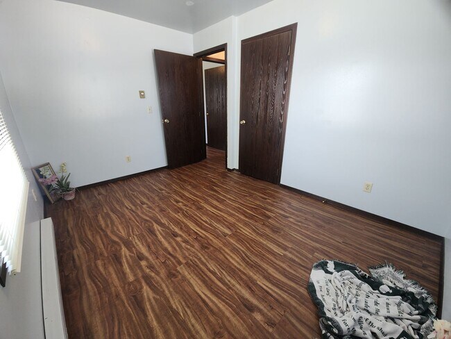 Building Photo - 1129 Primrose Ct