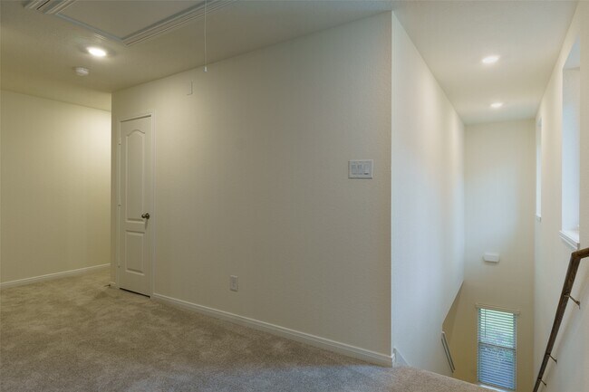 Building Photo - 22419 Hawberry Blossom Ln
