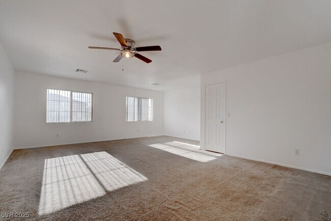 Building Photo - 5150 Pipestone Pass St