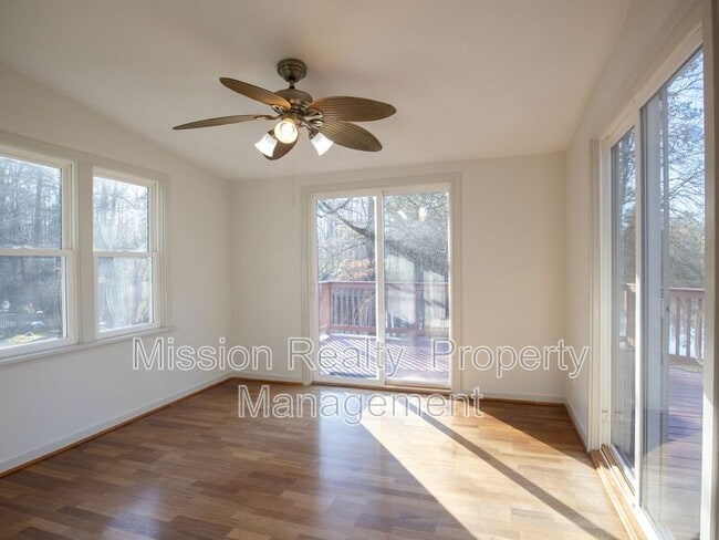 Building Photo - 1037 Mansfield Crossing Rd