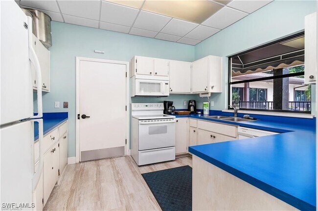 Building Photo - 3460 N Key Dr