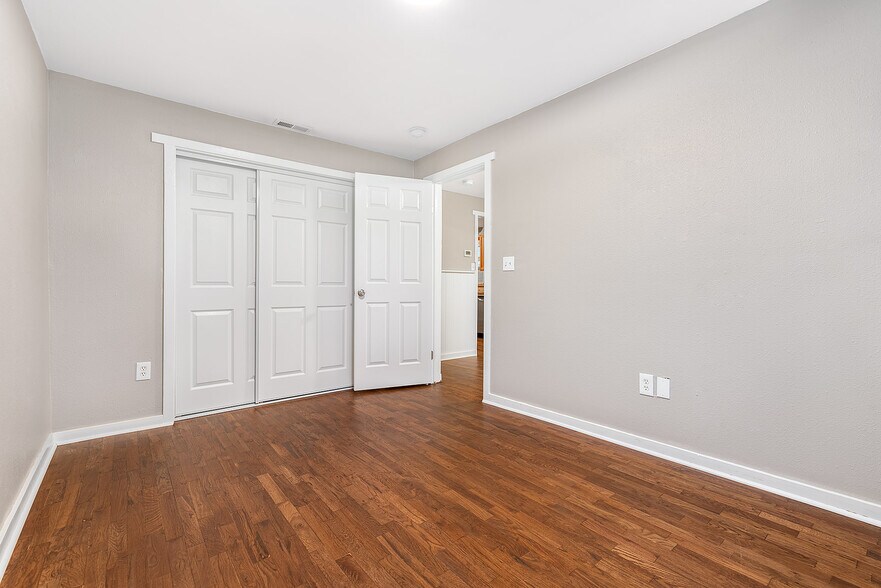 Bedroom - 1306 E 4th St