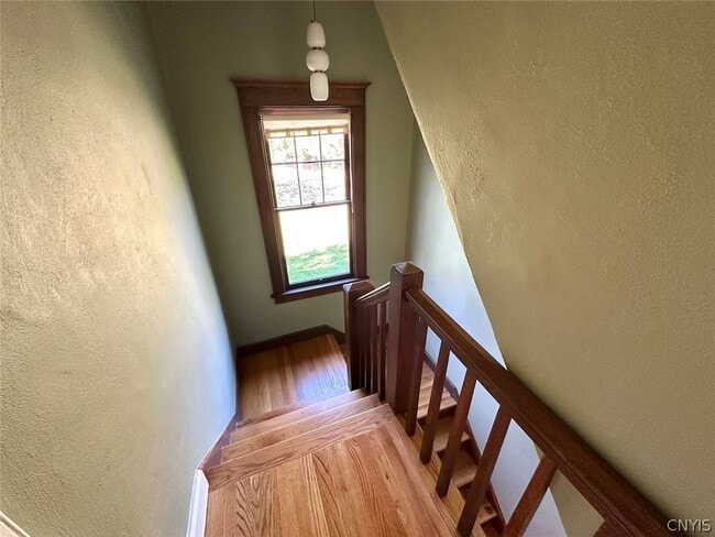 Building Photo - 608 Ackerman Ave