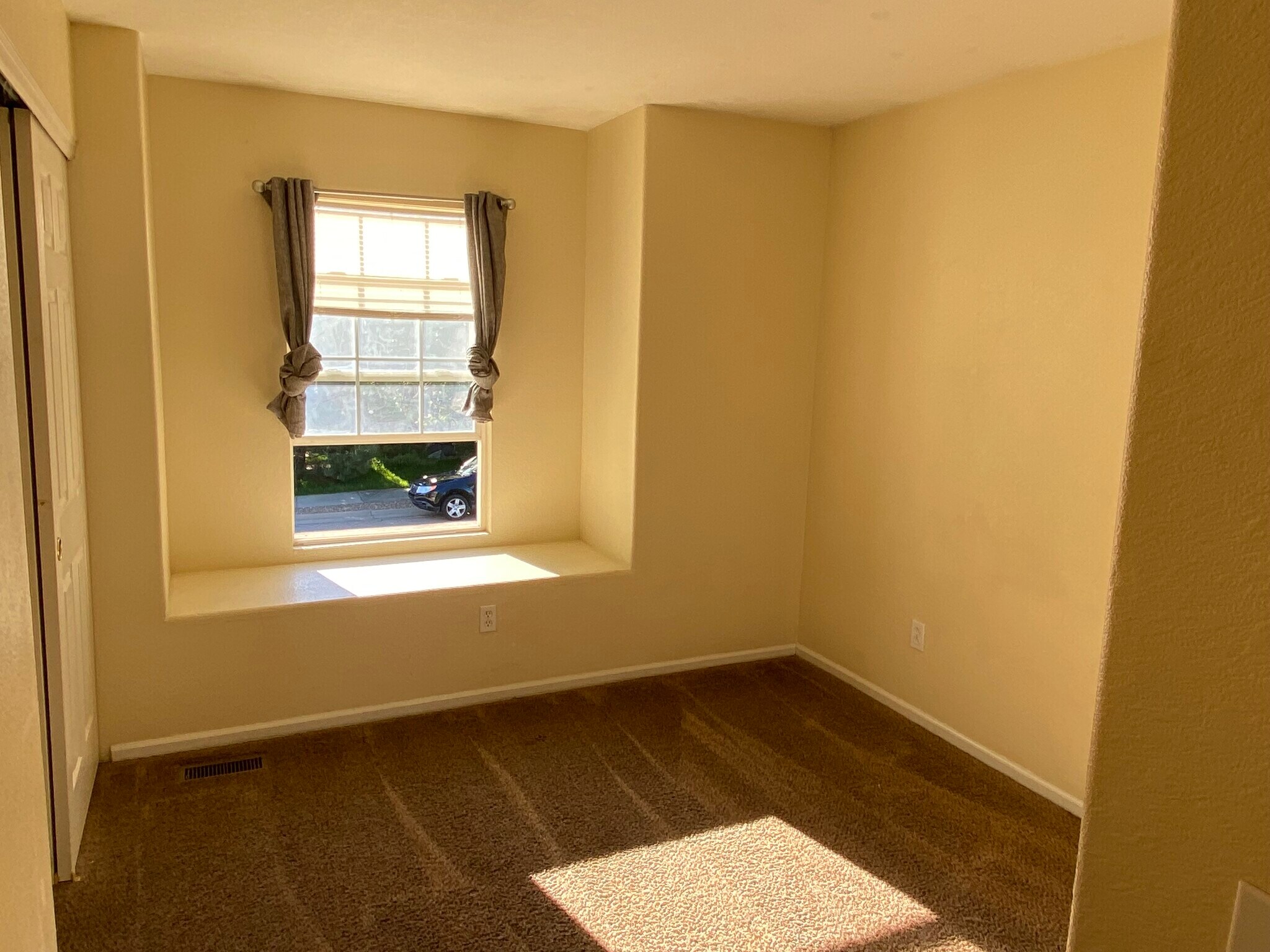 Building Photo - 3282 Billington Dr