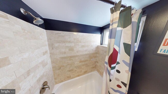 Building Photo - 1326 E Susquehanna Ave