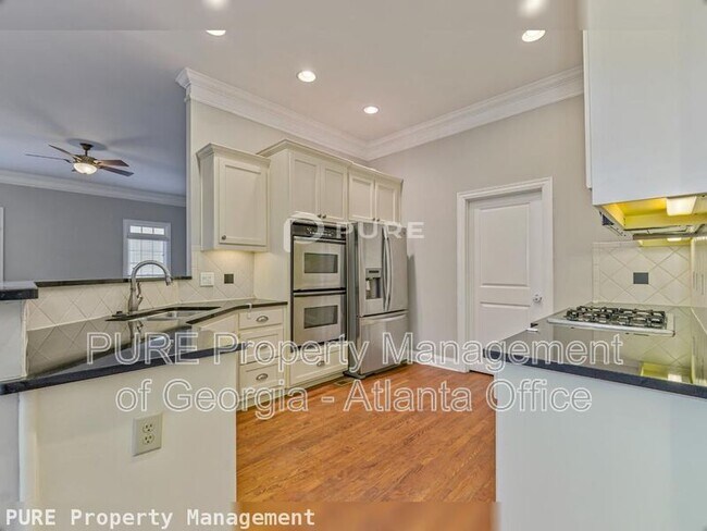 Building Photo - 410 Wilfawn Way