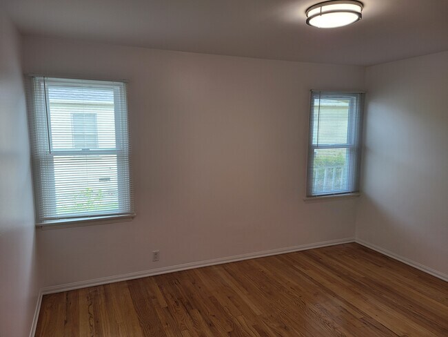 Bedroom 1 - 8377 Dunbarton Ave