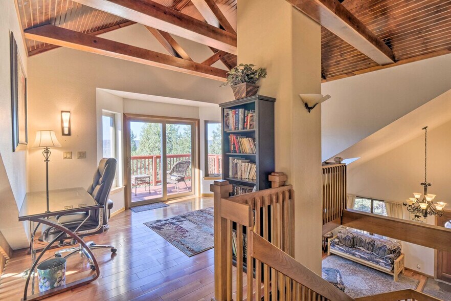 Building Photo - 1131 Pine Ridge Rd