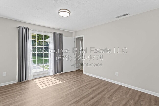 Building Photo - 1013 Shady Ln