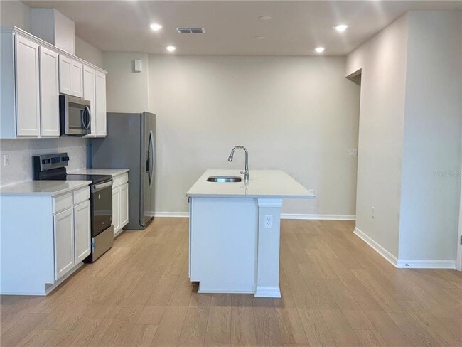 Building Photo - 6370 Tabebuia Pkwy