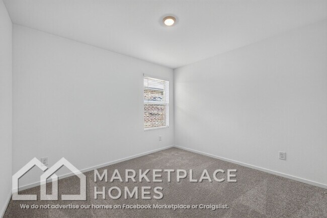 Building Photo - 412 Sambal Dr