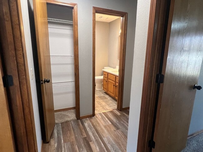 Building Photo - Quiet 3Bed / 2Bath in Sundance Estates