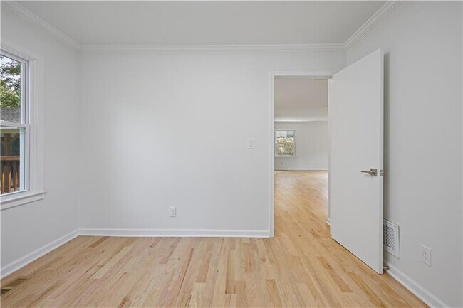 Building Photo - 1967 Sumter St NW