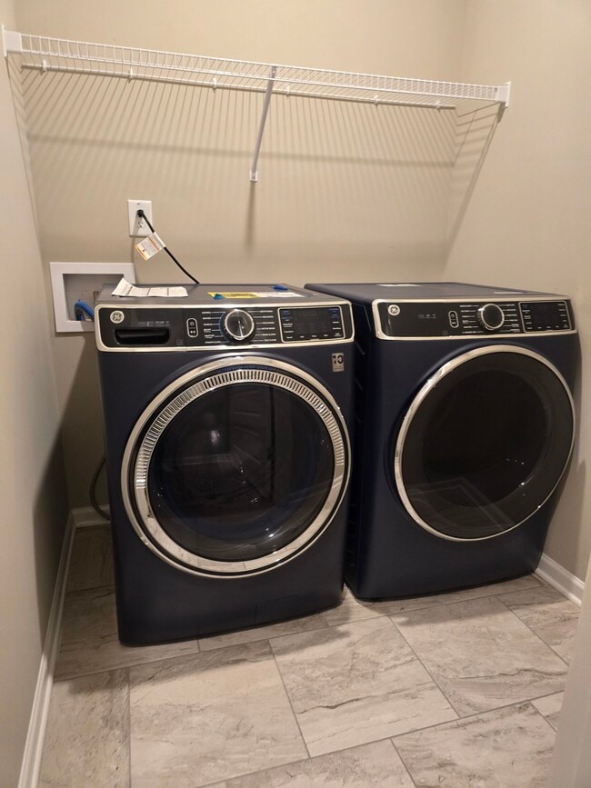 Building Photo - 159 Belmont Ln