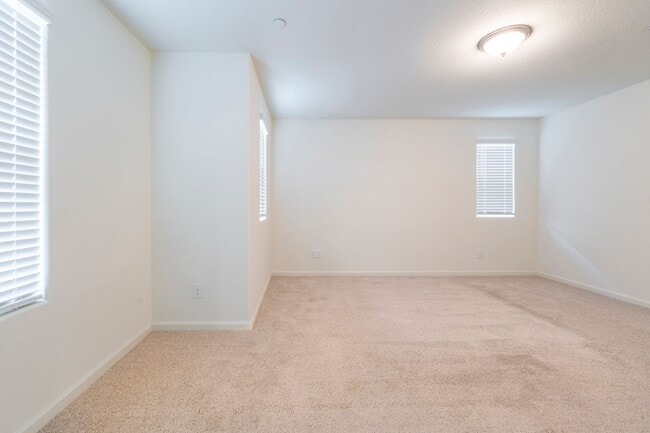 Building Photo - 6313 E Meritage Dr