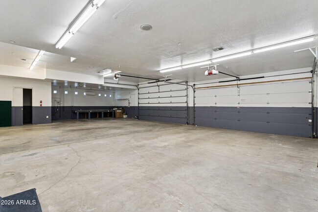 Building Photo - 9267 E Diamond Rim Dr