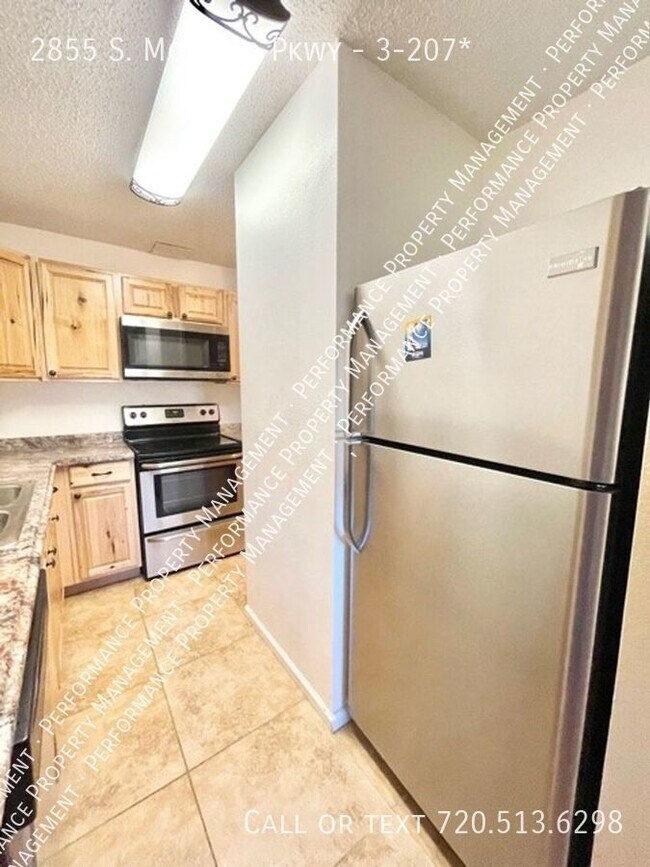 Building Photo - Plaza De Monaco Condo