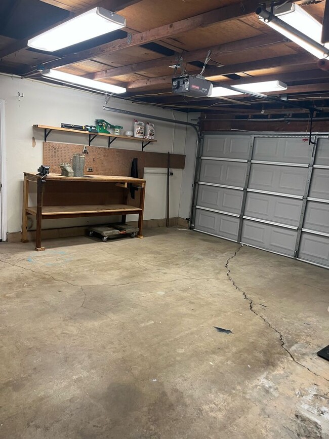 Building Photo - 3BR/2BA Family Home In San Diego