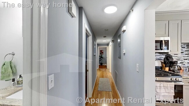 Building Photo - 50 Derby St