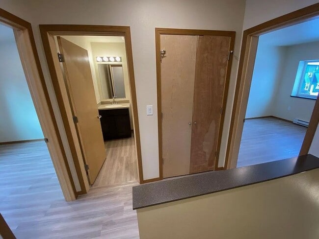 Building Photo - Midway Flats, LLC