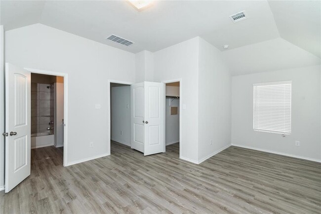Building Photo - 17103 Andrew Nook Ln
