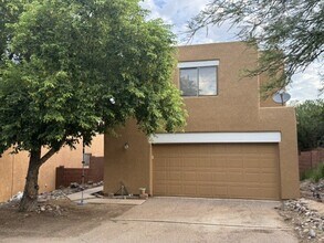 Building Photo - 10073 E Escalante Rd