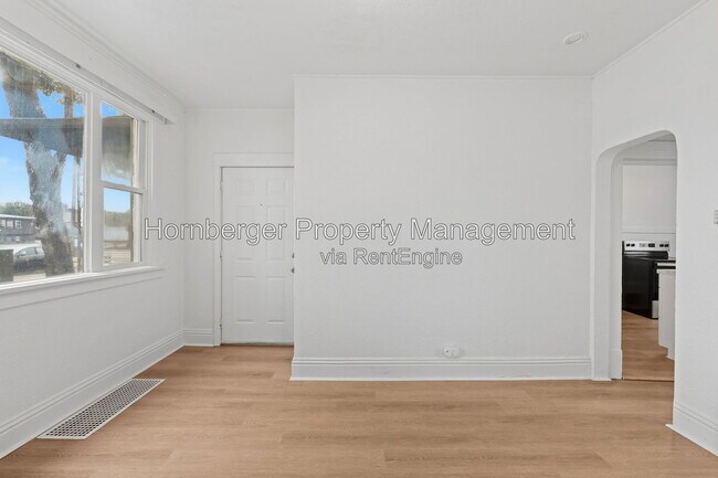 Building Photo - 1509 N Wall St