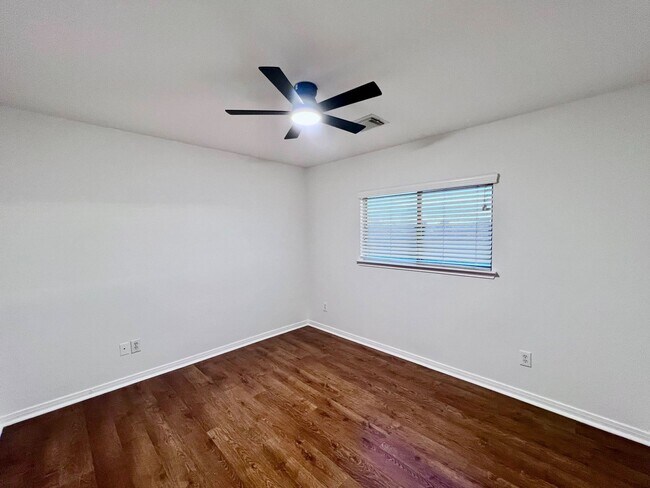 Building Photo - 4507 Quiet Loch Ct