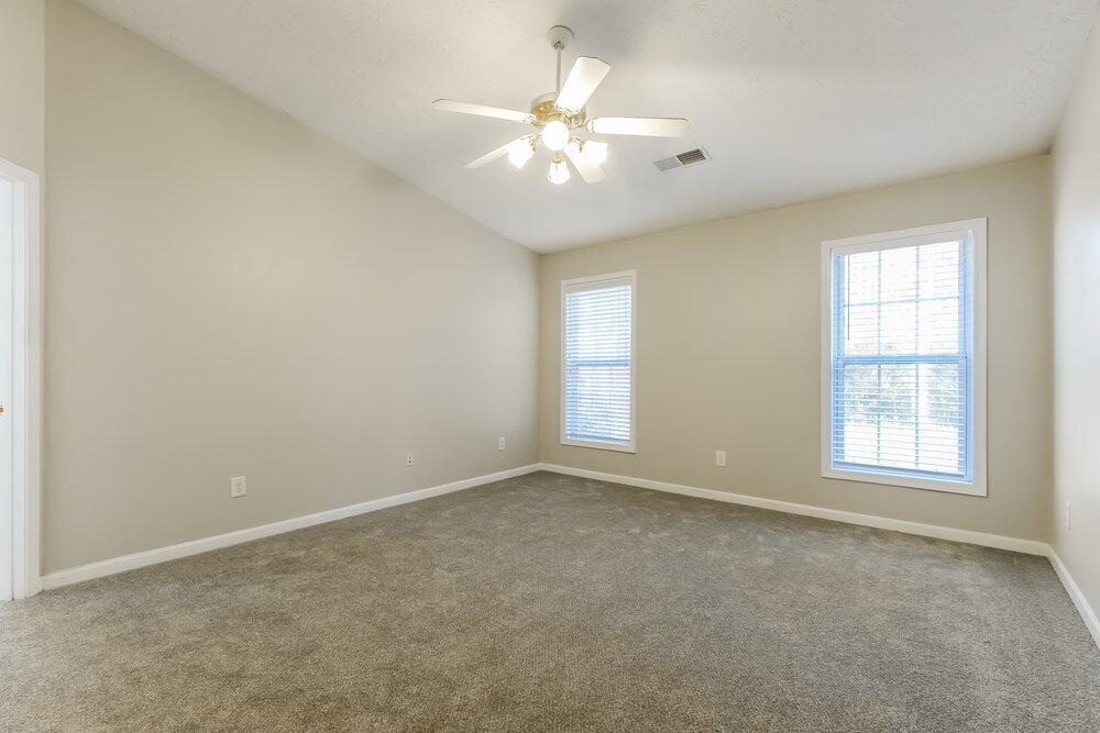 Building Photo - 555 The Blvd