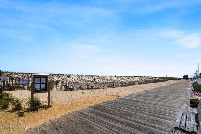 Building Photo - 21 Brown Ave