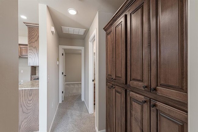 Building Photo - 4528 Adobe Ct
