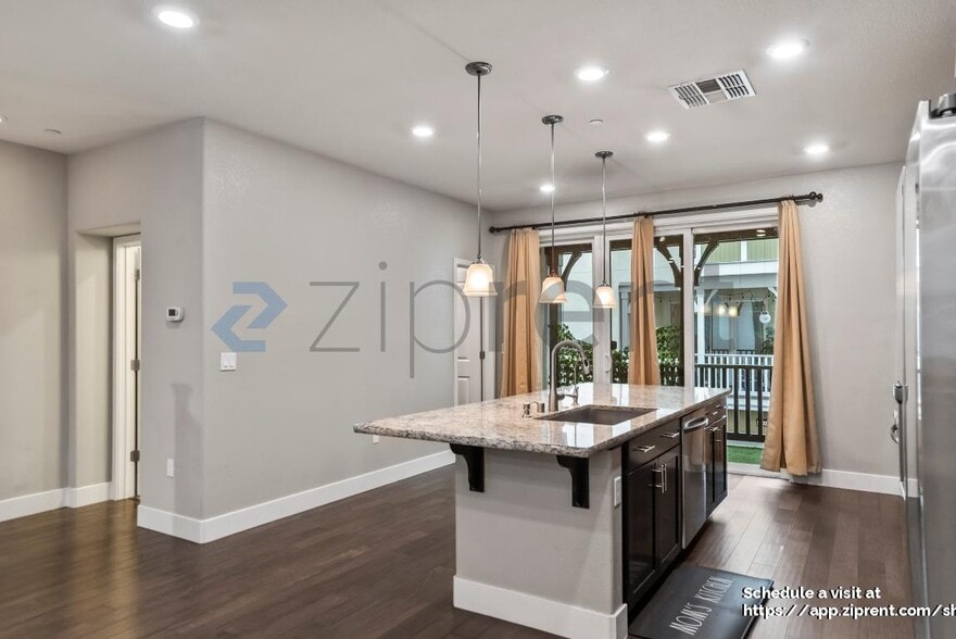 Building Photo - 4062 Kinsale St