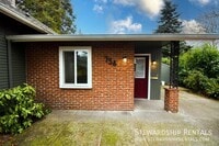 Building Photo - 754 W 12th Ave
