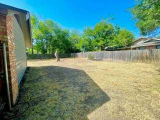 Building Photo - 4901 Lakemoor Dr