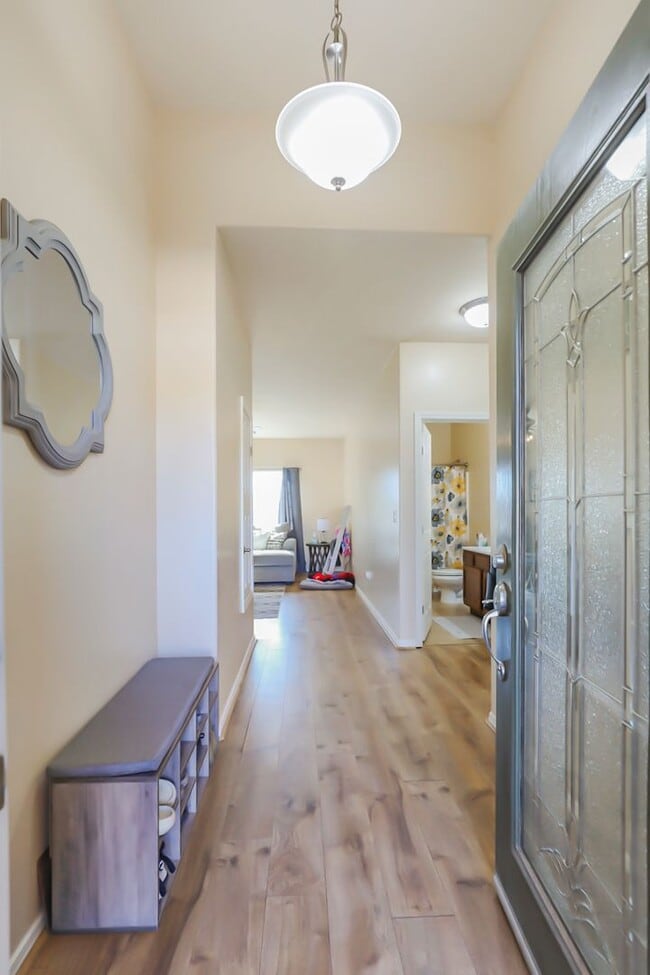 Building Photo - Pet Friendly 4 Bed 2 Bath Home!