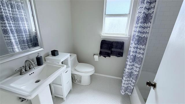 Building Photo - 3120 Osceola Dr