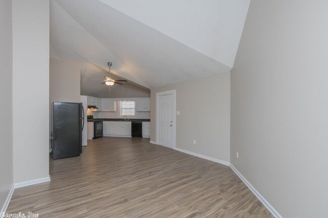 Building Photo - 8815 Woodbine Dr